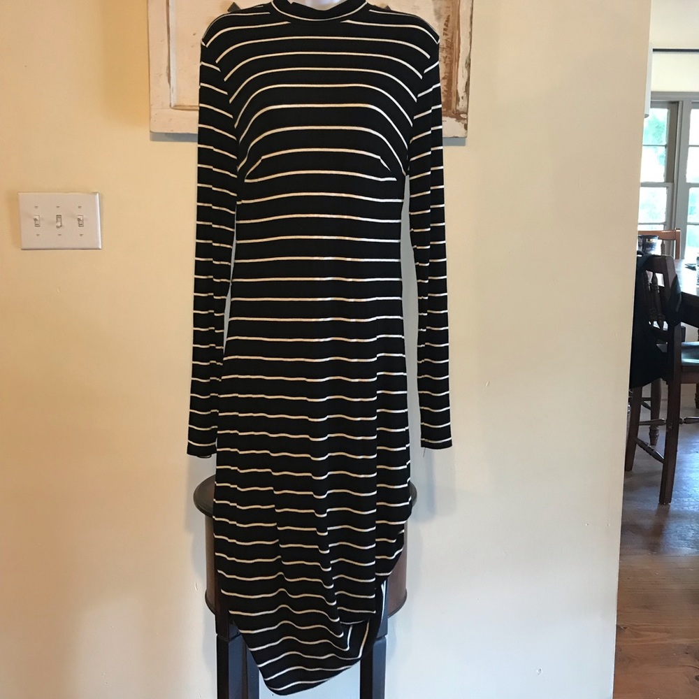 Ladies knit dress EUC